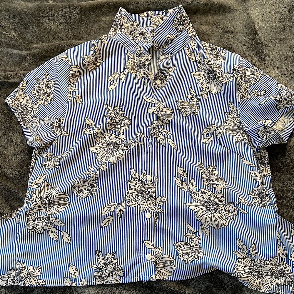 Women’s blouse